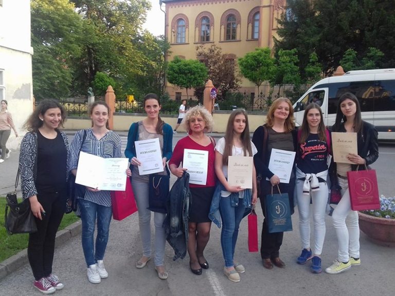 Велики успех гимназијалки на републичком нивоу такмичења „Књижевна олимпијада“