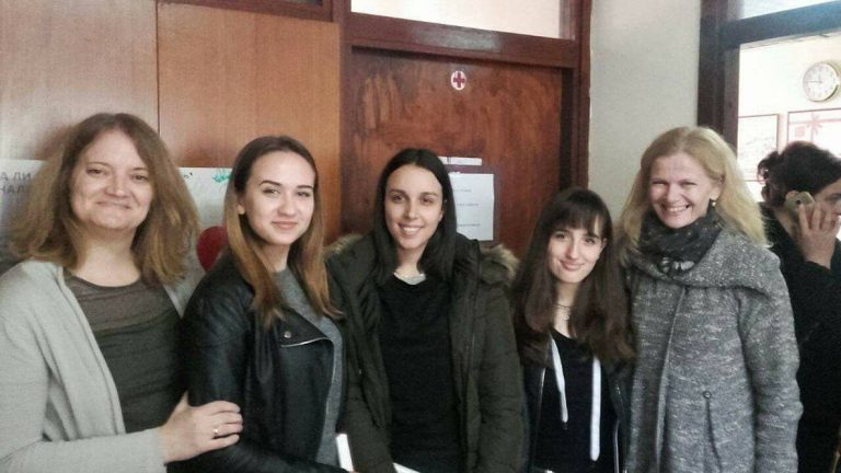 Награђена три ученичка рада на литерарном конкурсу Црвеног крста