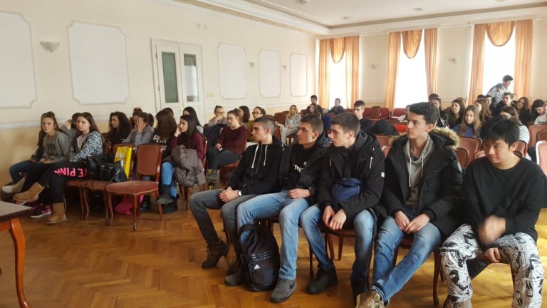 Представљање организације „Интеркултура Србија“ и учесника на програмима размене ученика