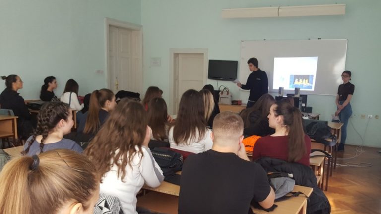 Угледни час о дечијим правима за ученике завршног разреда Гимназије