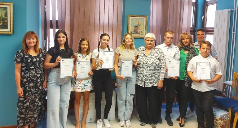 Вредне награде за Катарину Кулић на конкурсу Покрајинског секретаријата за образовање и ФЕСАП-а