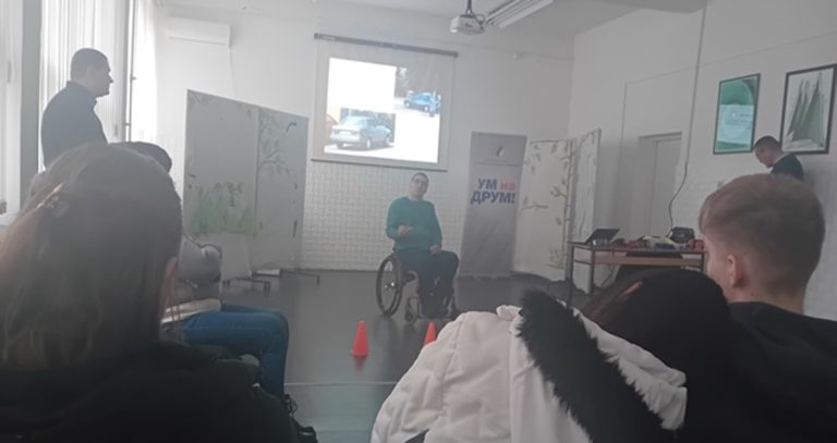 Трибина „Лична прича” – едукација младих о безбедности саобраћаја
